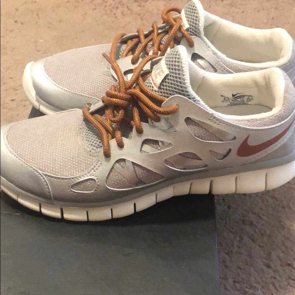 Gorgeous Silver Nike Shoes Size 8.5